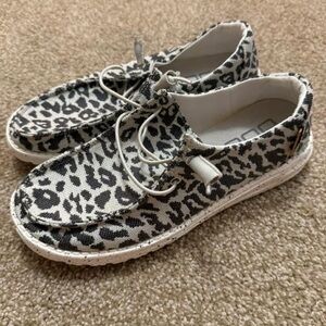 Leopard Print Canvas Casual Hey Dudes Black & White